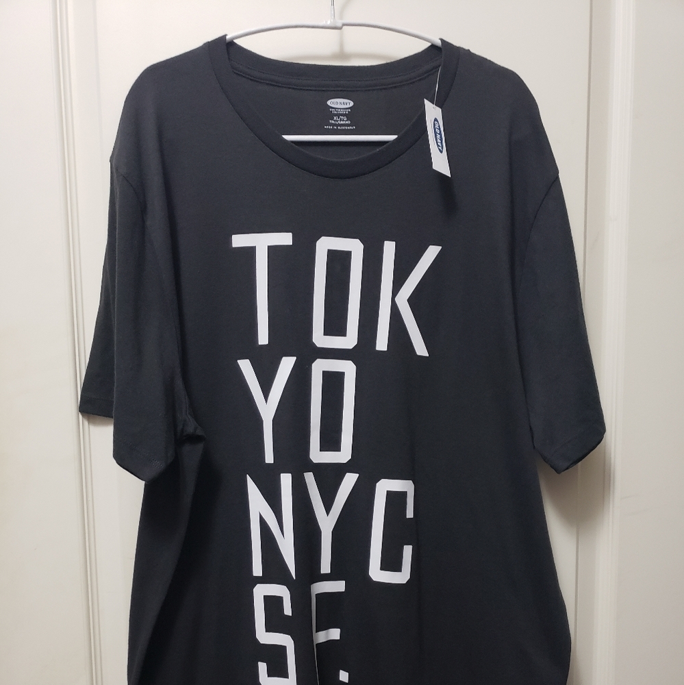 Black XL Old Navy Tokyo NYC San Francisco T Shirt